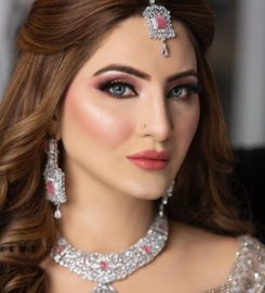 Best Makeup Artist in Jalandhar – Guri Makeup Artist